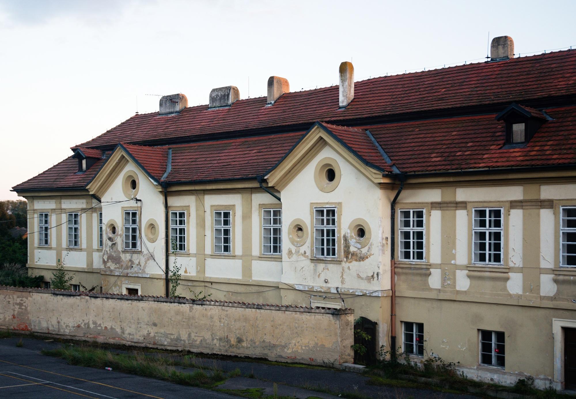 Zámek Hořelice